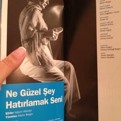 İstanbul Devlet Tiyatrosu Küçük Sahne - Oyunumuz bu..