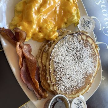 Burgundy Square Cafe - Two, Two, Two - Cafes Near Me - Venice, Florida