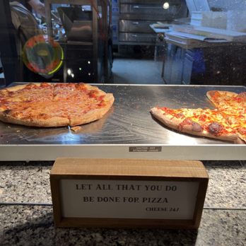 Stunod’s Pizzeria - Pizza by the slice - Pizza Near Me - Chicago, Illinois
