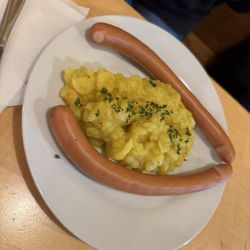 Schmausenkeller - Wiener mit Kartoffel Salat