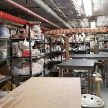 La Mano Pottery - Art Schools Near Me - New York, New York