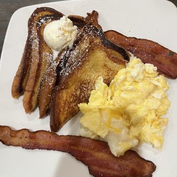 New Taraval Cafe - new taraval combo with french toast - Breakfast & Brunch Near Me - San Francisco, California