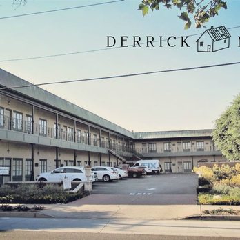 Derrick Muska, Realtor - A vibrant small business community comprised of 40 units occupied by a variety of professional services. - Real Estate Agents Near Me - Long Beach, California Derrick Muska, Realtor - A vibrant small business community comprised of 40 units occupied by a variety of professional services. - Real Estate Agents Near Me - Long Beach, California