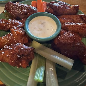 Russian River Brewing - Chicken Wings with the Pliny sauce (spicy with sesame seeds) & BBQ sauce - Pizza Near Me - Santa Rosa, California