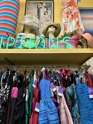 Playclothes by null