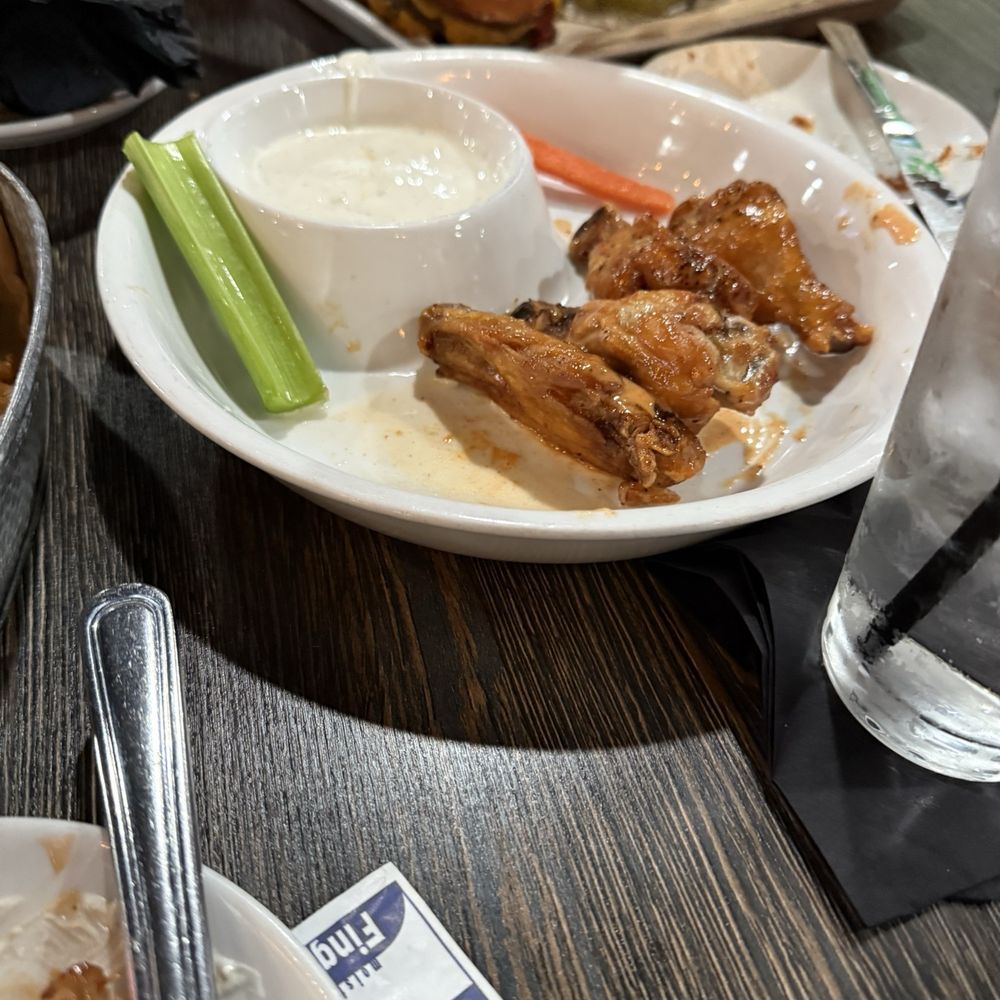 Mad Cow - Yum yum wings - Burgers Near Me - Eagan, Minnesota Mad Cow - Yum yum wings - Burgers Near Me - Eagan, Minnesota