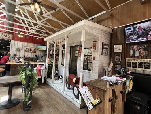 Photo of Mammy's Kitchen & Bar - Bardstown, KY, US. Interior