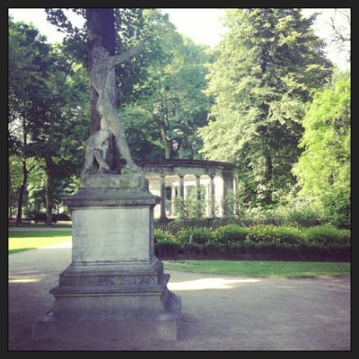 Parc du Cinquantenaire by null