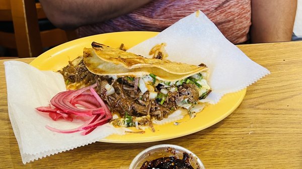 Taqueria Hecho en México by null