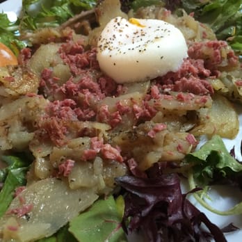Cafe Triskell - Corned Beef & Potato Hash Platter
Homemade Corned Beef and Potato Hash topped with poached egg and lettuce - French Near Me - Astoria, New York Cafe Triskell - Corned Beef & Potato Hash Platter
Homemade Corned Beef and Potato Hash topped with poached egg and lettuce - French Near Me - Astoria, New York