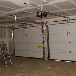 UNIVERSAL GARAGE DOOR REPAIR - 15 Photos &amp; 20 Reviews - Los Angeles, CA - Yelp