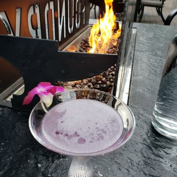 The Foundry Restaurant - Fire pit and martini - American Near Me - Manchester, New Hampshire