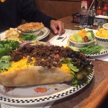 Black Bear Diner Arvin - Not the best picture but this taco salad was ridiculously huge! - Breakfast & Brunch Near Me - Arvin, California