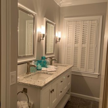 Lou Vaughn Bath Remodeling - Double vanity - General Contractors Near Me - Cincinnati, Ohio