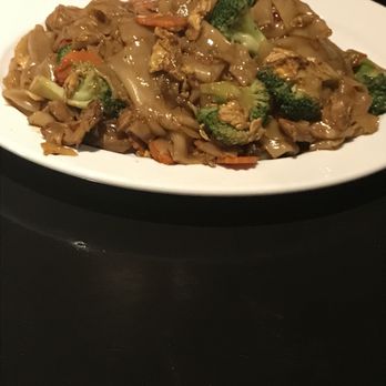 Thai Rhapsody - Pork Pad See Ew - Thai Near Me - Mill Creek, Washington Thai Rhapsody - Pork Pad See Ew - Thai Near Me - Mill Creek, Washington