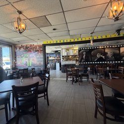 Zocalo Mexican Bar and Grill - Interior