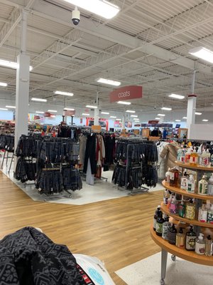 TJ MAXX - Updated December 2025 - 10 Photos - 2 Soundview Market Pl