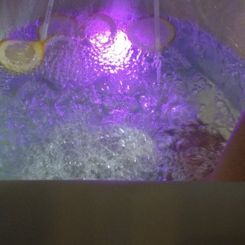 Venice Nail Studio - Foot Soak with Lemon Slices - Nail Salons Near Me - Citrus Heights, California