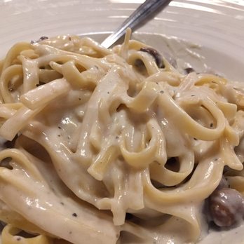 East Side Mario's - Build your own pasta - fettuccine, alfredo, button mushrooms ($15.99) - Italian Near Me - Dundas, Ontario East Side Mario's - Build your own pasta - fettuccine, alfredo, button mushrooms ($15.99) - Italian Near Me - Dundas, Ontario