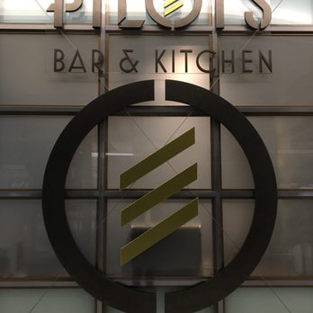 Pilots Bar & Kitchen - Bars Near Me - Hounslow, XGL