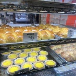 Fresh buns and pipping hot steamed baos for breakfast Fresh buns and pipping hot steamed baos for breakfast