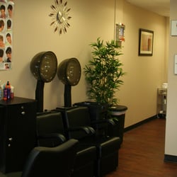 Khoobsurat Beauty Salon - Salon Image3