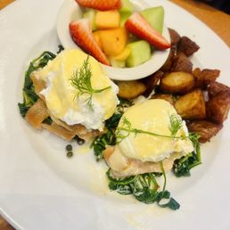Smoked Salmon Benedicts Smoked Salmon Benedicts