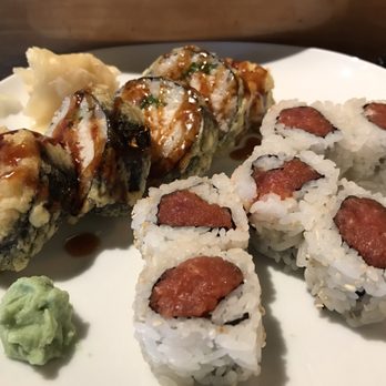 Sushi Zen - Early bird menu.  ichi roll,  spicy tuna roll - Sushi Bars Near Me - Mill Creek, Washington