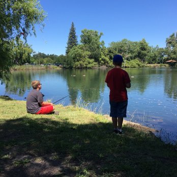 Lodi Lake Tours - Boat Tours Near Me - Lodi, California