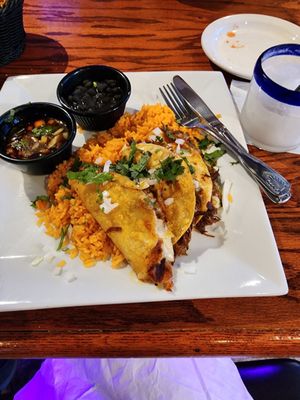 Agave Restaurant and Lounge by null