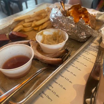 Hendricks BBQ - Pick 3 BBQ Platter - Barbeque Near Me - St Charles, Missouri Hendricks BBQ - Pick 3 BBQ Platter - Barbeque Near Me - St Charles, Missouri