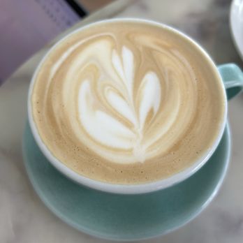Le Marais Bakery - lattte - Coffee & Tea Near Me - Mill Valley, California