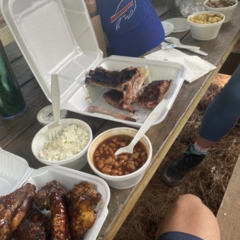 TB&J BBQ - Baked beans, potato salad, smoked Mac cheese - Barbeque Near Me - Clarkesville, Georgia TB&J BBQ - Baked beans, potato salad, smoked Mac cheese - Barbeque Near Me - Clarkesville, Georgia