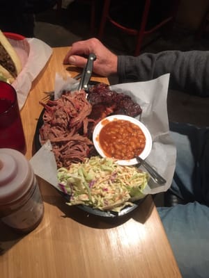 Big Hole BBQ Victor by null