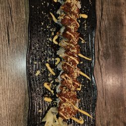 Fisho Sushi & Thai - Chefs special spicy roll