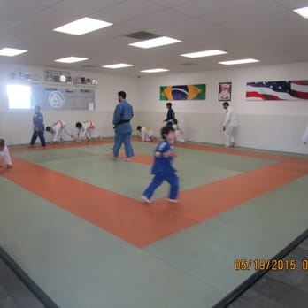 Lebre Jiu Jitsu Academy - Judo class open for kids and adults at gracie Humaita H.Q - Brazilian Jiu-jitsu Near Me - San Diego, California Lebre Jiu Jitsu Academy - Judo class open for kids and adults at gracie Humaita H.Q - Brazilian Jiu-jitsu Near Me - San Diego, California