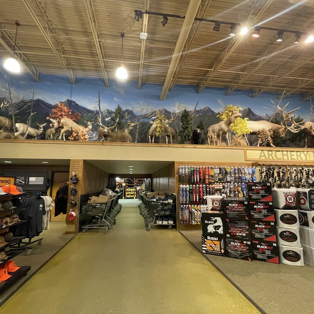 Cabela's - More animals - Guns & Ammo Near Me - La Vista, Nebraska