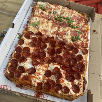 Baby Luc’s - Half pepperoni half margherita pizza - Pizza Near Me - Brooklyn, New York Baby Luc’s - Half pepperoni half margherita pizza - Pizza Near Me - Brooklyn, New York