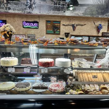 Texas Best Smokehouse - a display of cakes and pastries - Smokehouse Near Me - Tyler, Texas