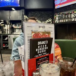 Drake's - Oddly tall and intrusive menu organizers