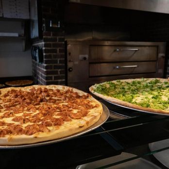 Bernardsville Centre - Lennie's Pizza and Trattoria is a long-time favorite in the region - Shopping Centers Near Me - Bernardsville, New Jersey Bernardsville Centre - Lennie's Pizza and Trattoria is a long-time favorite in the region - Shopping Centers Near Me - Bernardsville, New Jersey