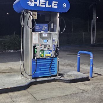 HELE - Updated December 2025 - 10 Photos - 94-050 Farrington Hwy