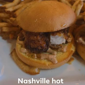 School House Pub - Nashville hot chicken sliders with spicy fries - Pubs Near Me - Austin, Texas