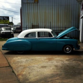 Warren Auto Repair - So lucky to have this place nearby. - Auto Repair Near Me - Norfolk, Virginia Warren Auto Repair - So lucky to have this place nearby. - Auto Repair Near Me - Norfolk, Virginia