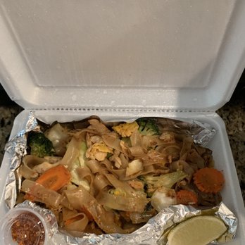 Narunya's - Pad see ew chicken- noodles A bit over but very tasty. - Thai Near Me - Belton, Texas