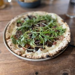 BackRoad Vines - Fun-Guy Pizza