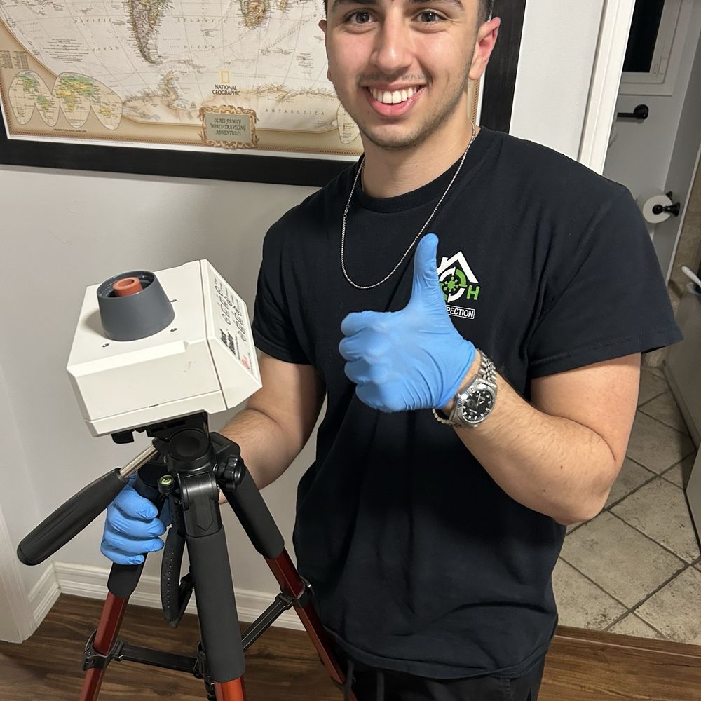 24H Mold Inspection - Eli getting the air test equipment ready - Home Inspectors Near Me - Los Angeles, California