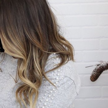Luxbae - This is my hair BEFORE I walked in the salon. - Hair Salons Near Me - Glendale, California Luxbae - This is my hair BEFORE I walked in the salon. - Hair Salons Near Me - Glendale, California