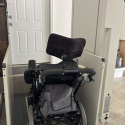 Miller's - Vertical lift