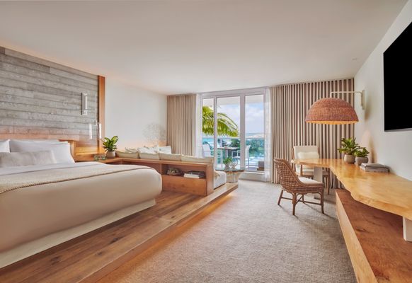 1 Hotel Penthouse 2 Story Beachfront Ultra Luxe by null